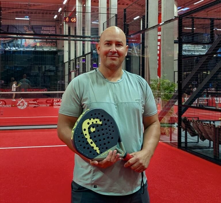 Padelio treneris Kęstutis Skiezgilas